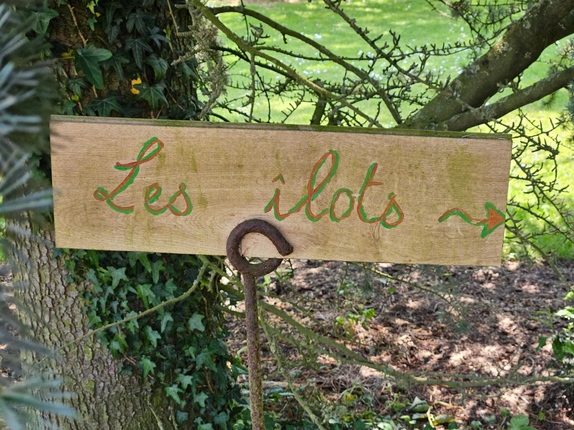 Le Clos Du Clocher Gueudecourt Eksteriør billede